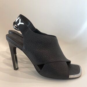 Dkny Slingback Sandals Square Peep Toe Black Leather elastic strap 4” heel 8.5